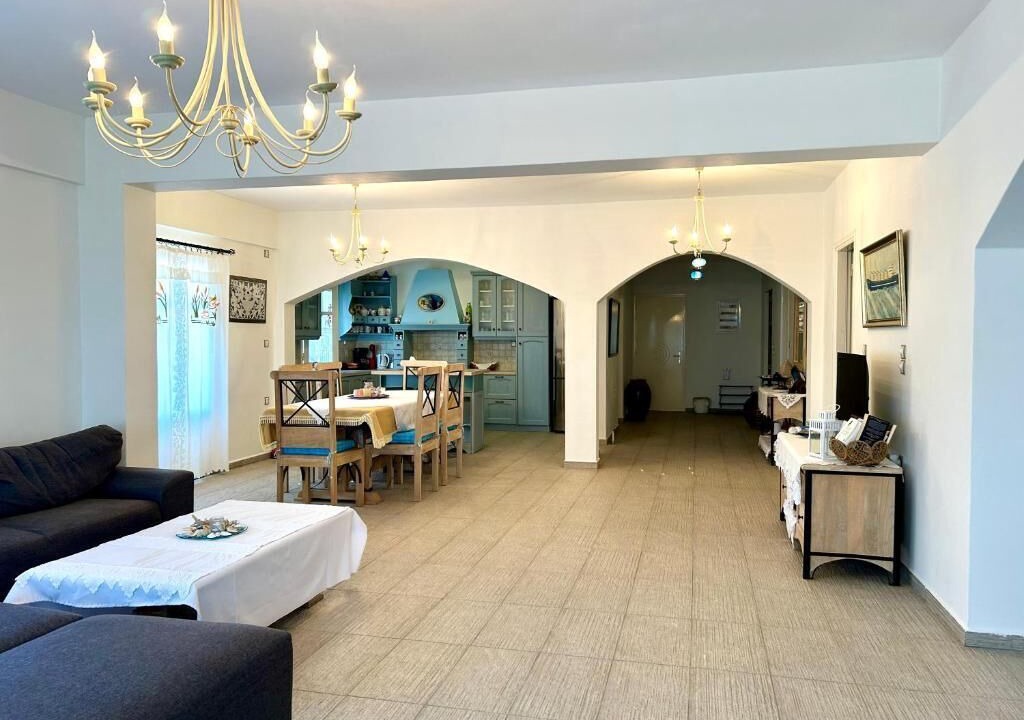 Photo of Livingroom in Aegiali