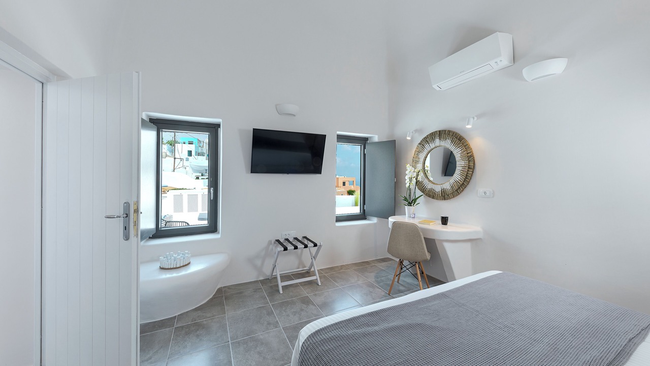 Photo of Bedroom in Fira