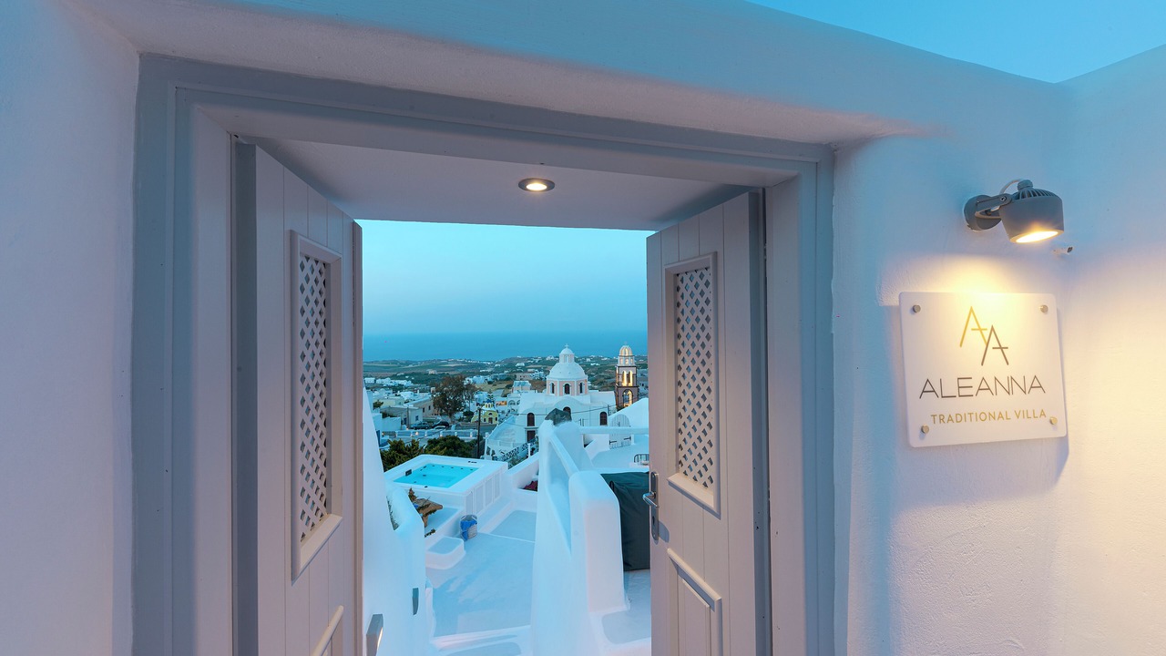 Photo of Outdoor in Fira