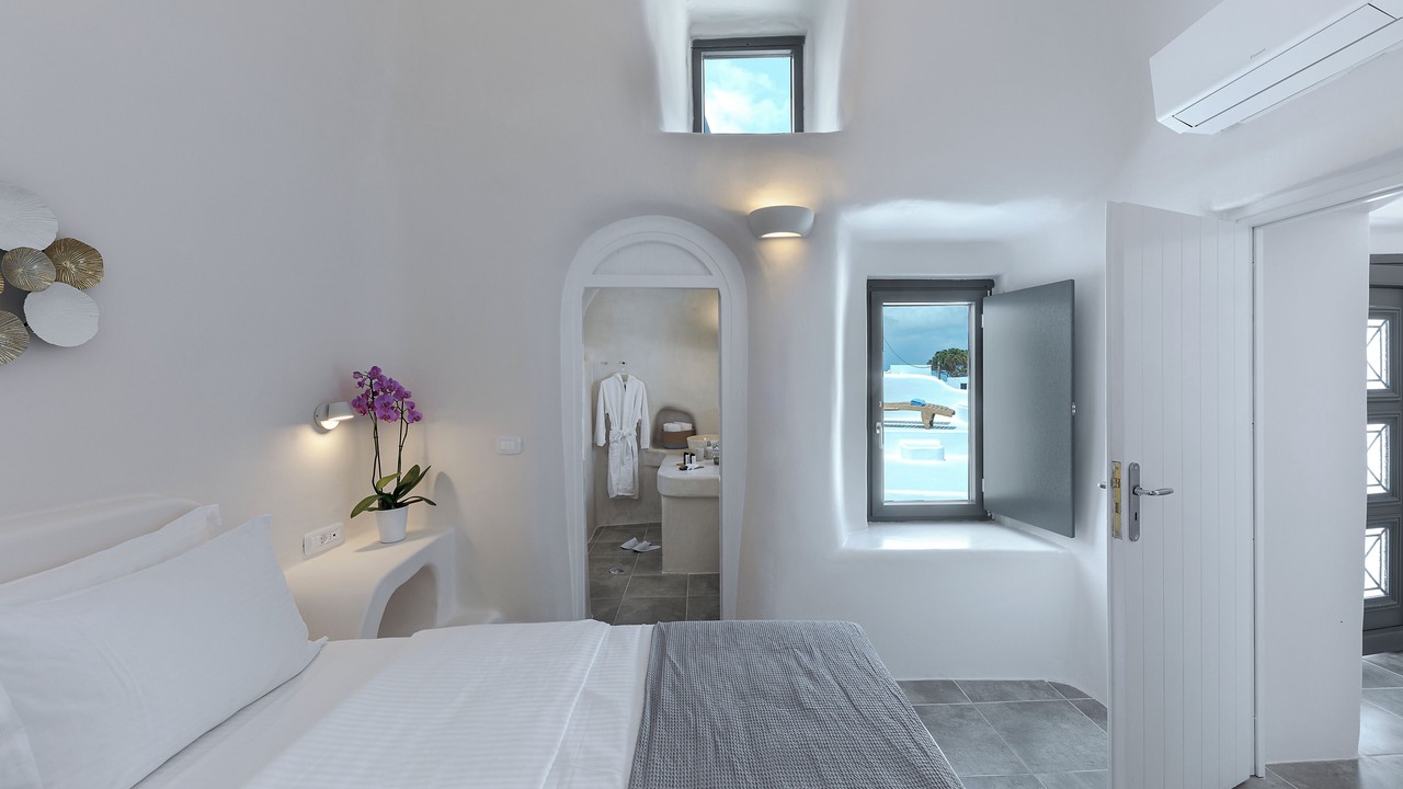 Photo of Bedroom in Fira