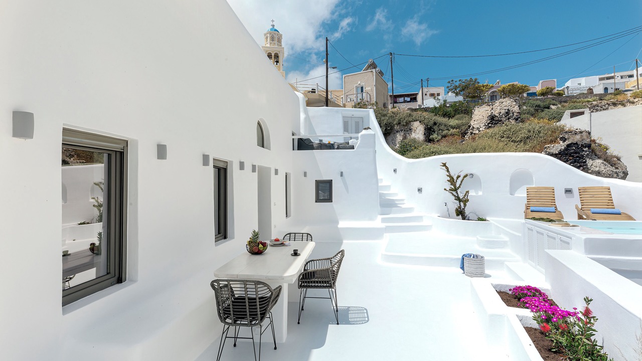 Photo of Outdoor in Fira