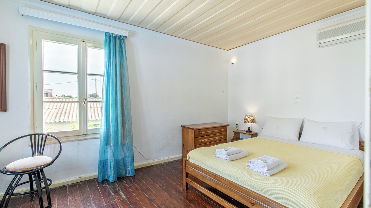 Photo of Bedroom in Stalos