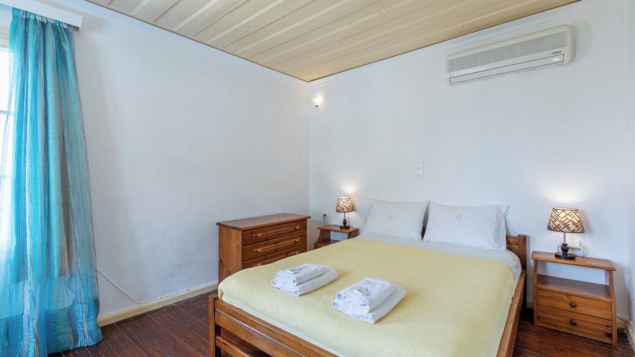 Photo of Bedroom in Stalos