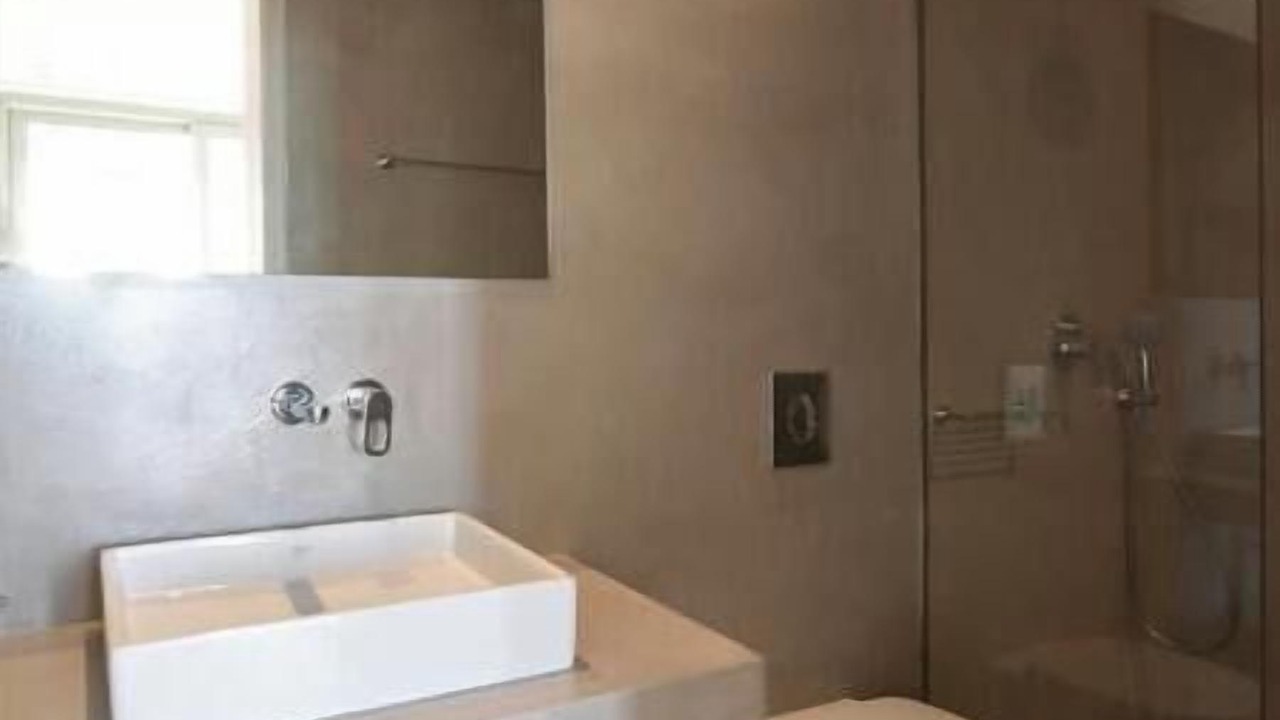 Photo of Bathroom in Ios