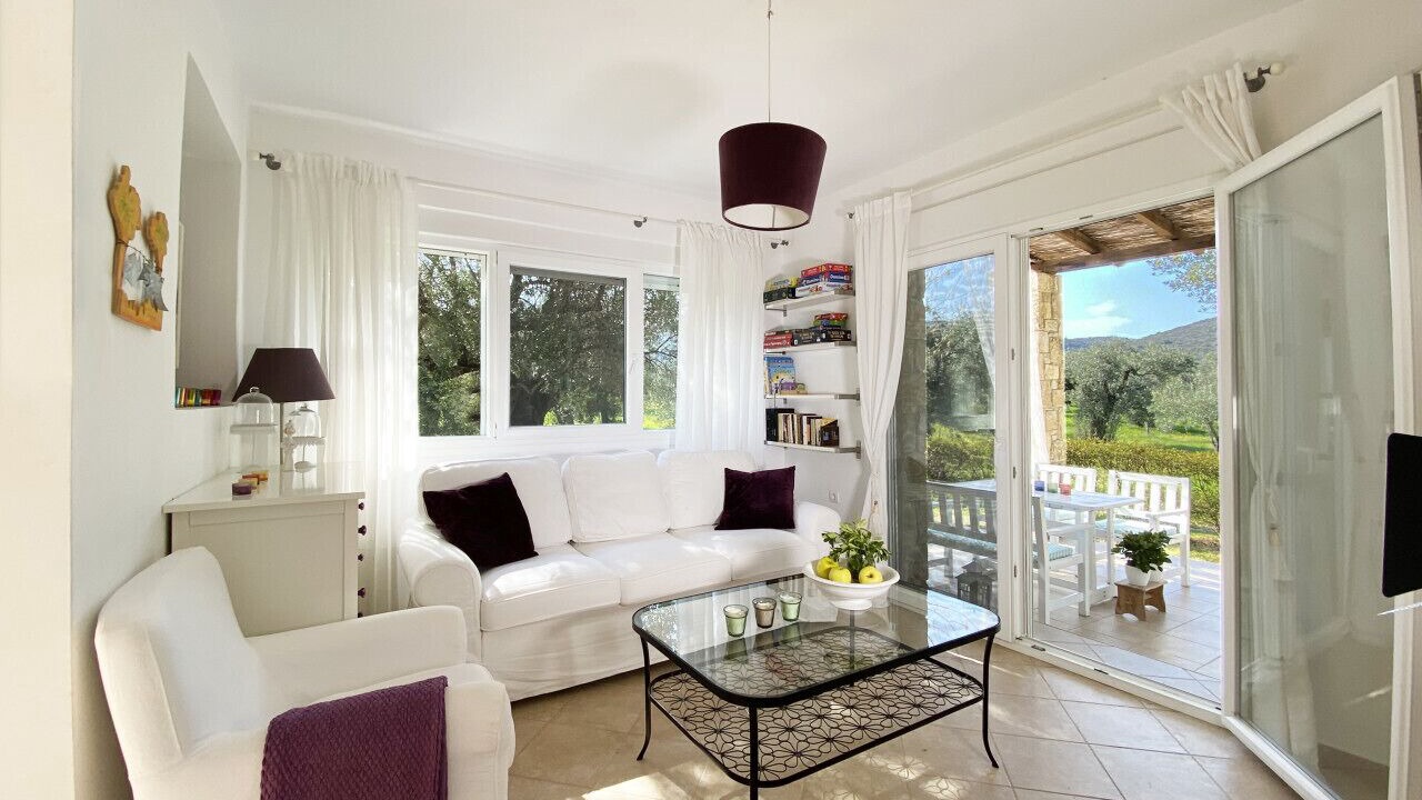 Photo of Livingroom in Sithonia