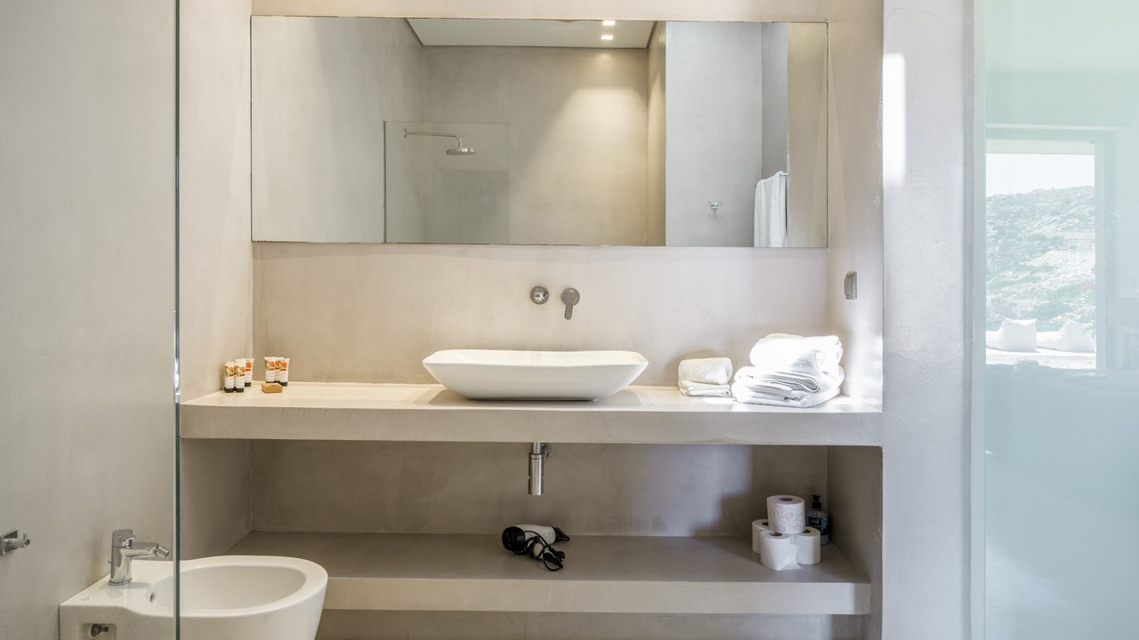 Photo of Bathroom in Ios