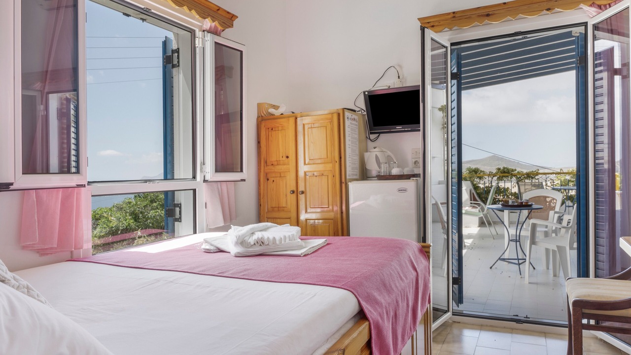 Photo of Bedroom in Aegiali