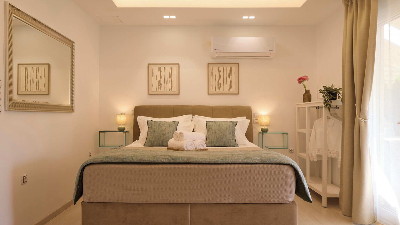 Photo of Bedroom in Omonia