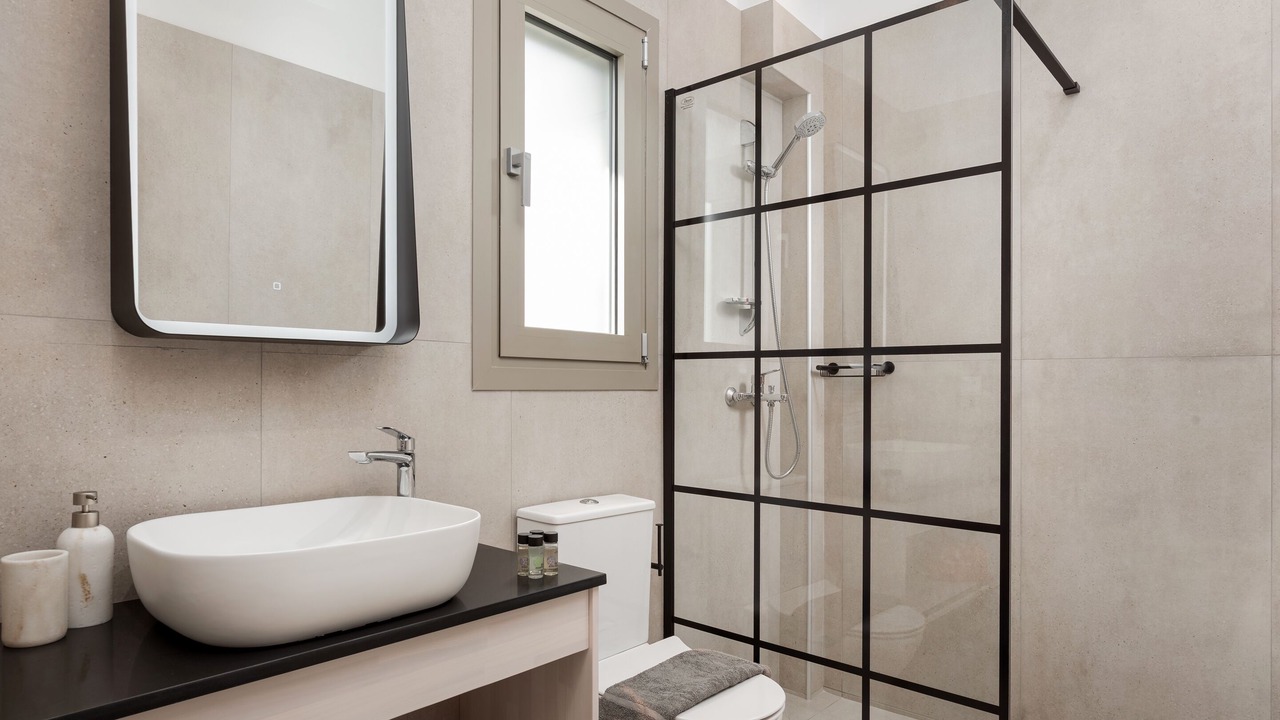 Photo of Bathroom in Perdhika