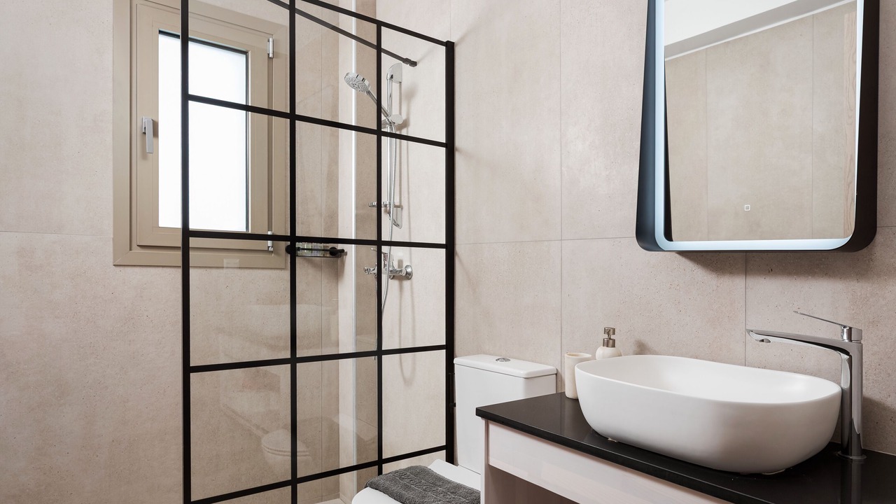 Photo of Bathroom in Perdhika