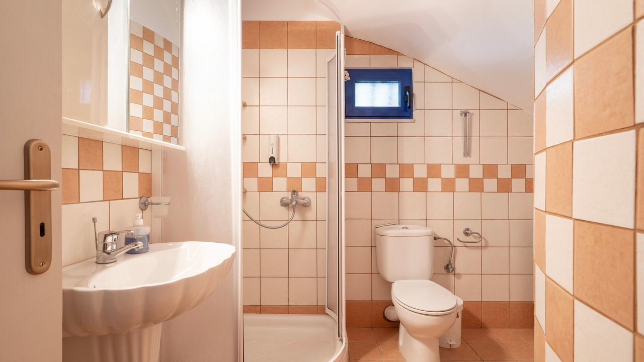Photo of Bathroom in Pefki