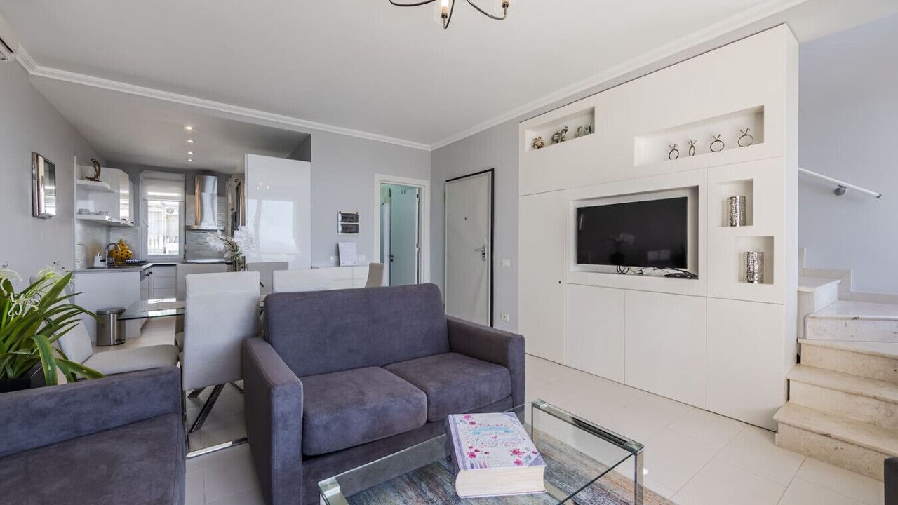 Photo of Livingroom in Sarande