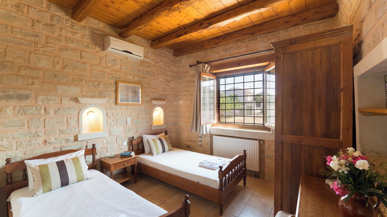 Photo of Bedroom in Atsipópoulon