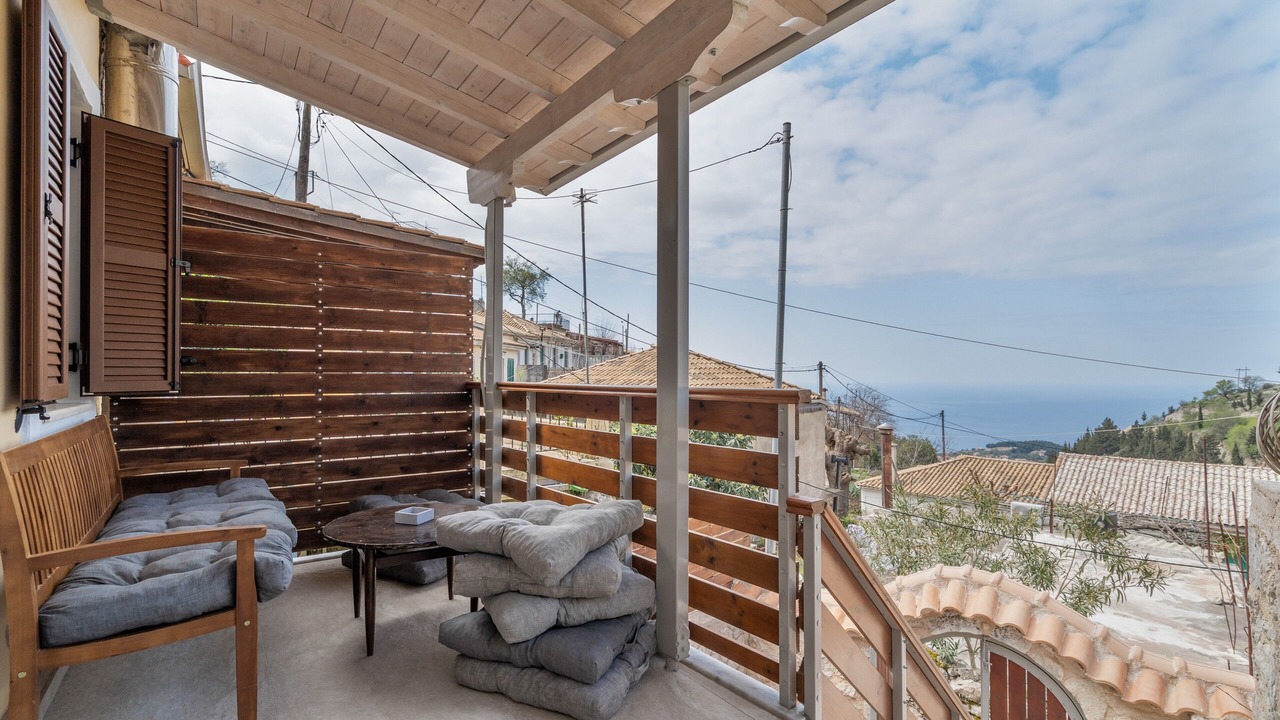 Photo of Patio Balcony in Drimonas