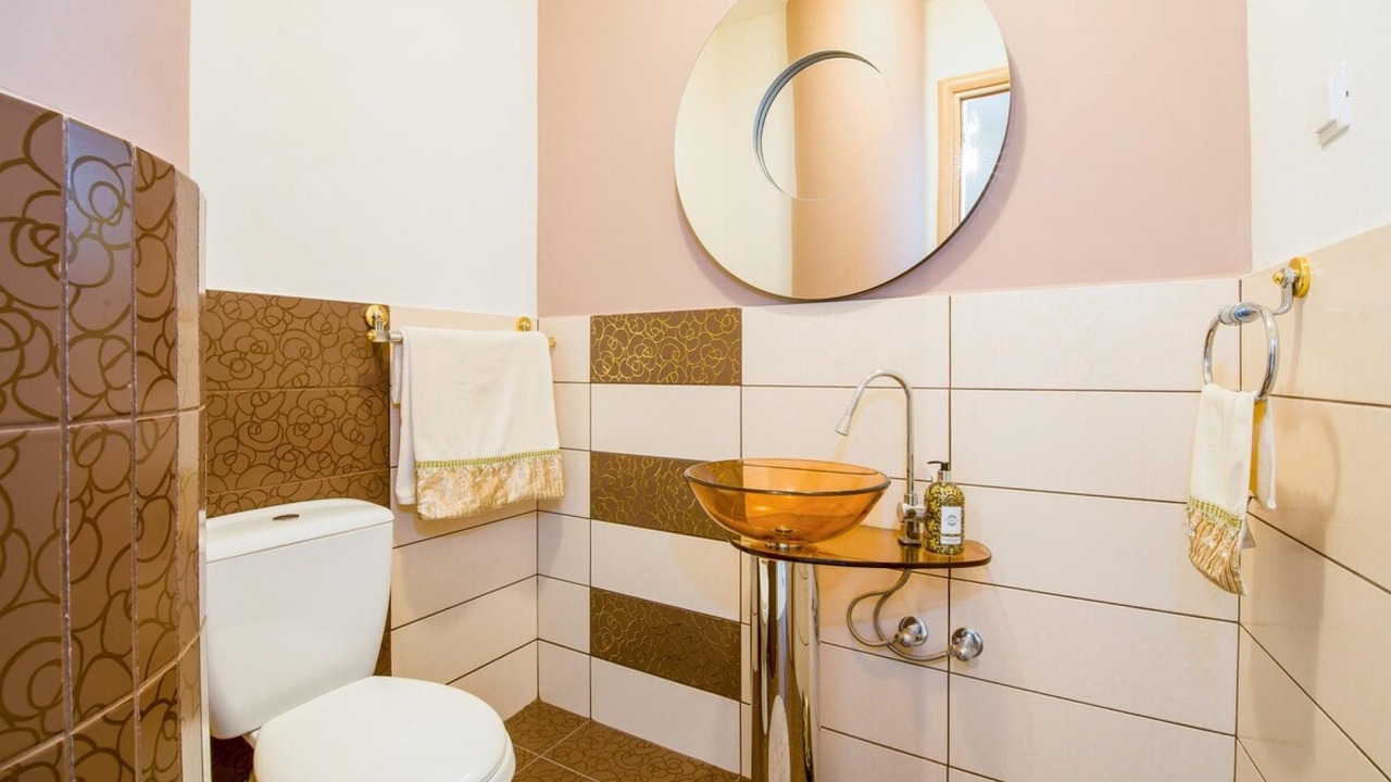 Photo of Bathroom in Kato Stalos