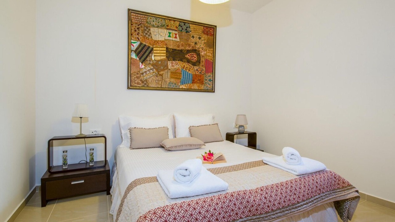 Photo of Bedroom in Kato Stalos
