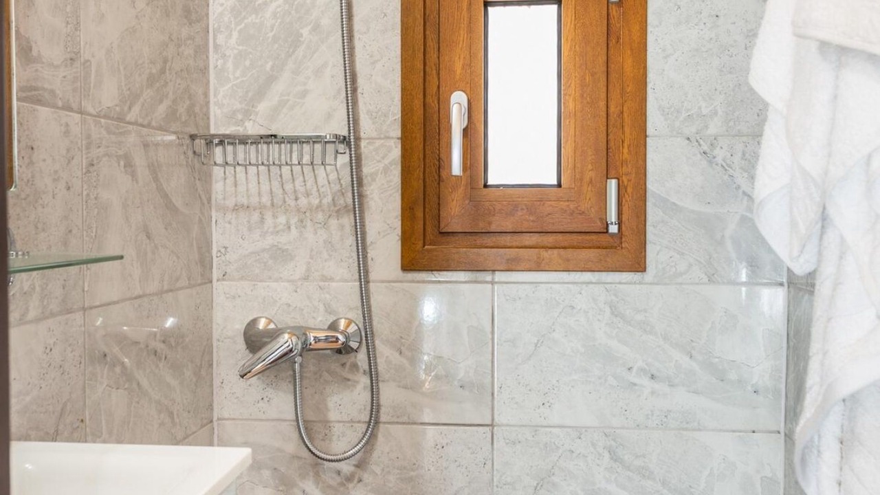 Photo of Bathroom in Platanias Town