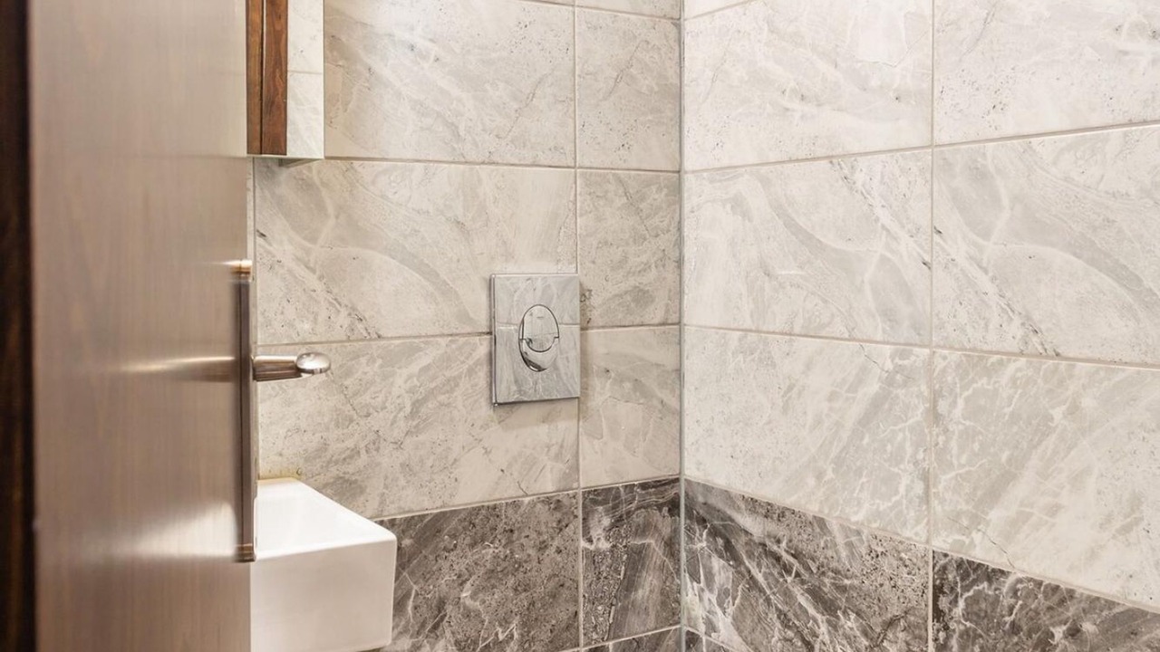 Photo of Bathroom in Platanias Town