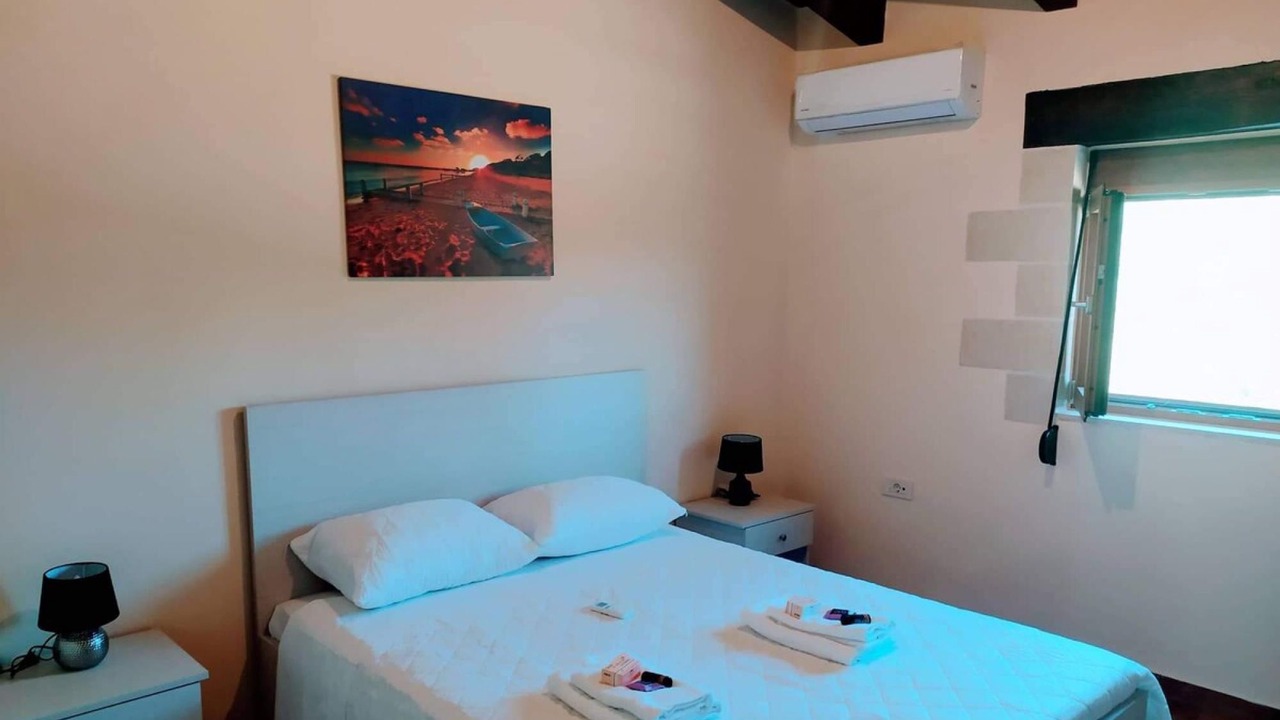 Photo of Bedroom in Pemonia