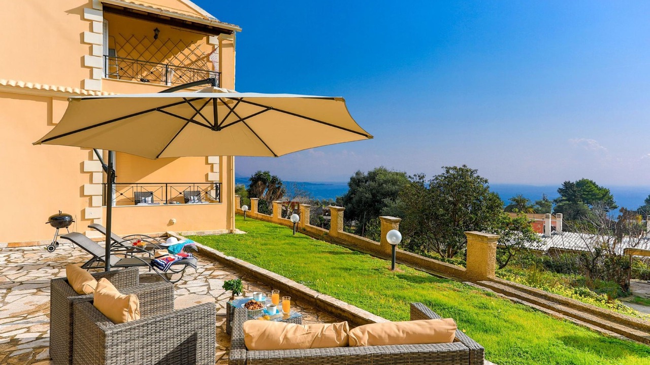 Photo of Patio Balcony in Perama