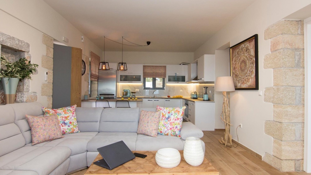 Photo of Livingroom in Lefktron