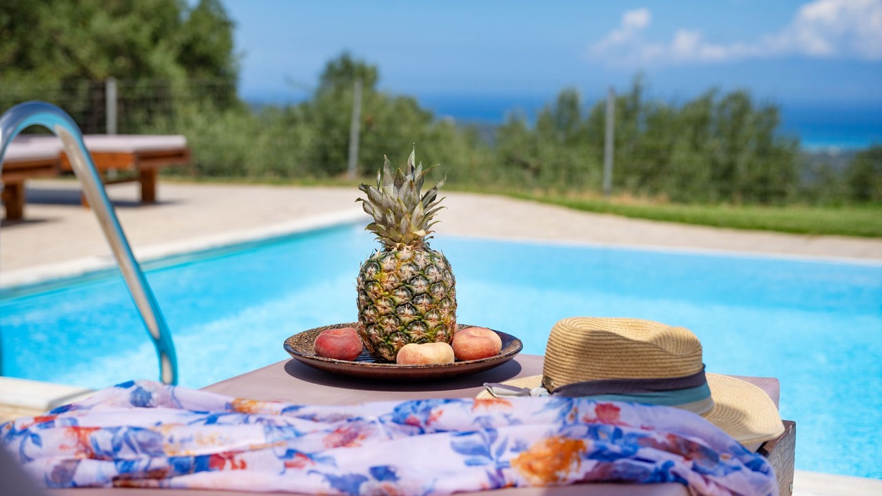 Photo of Outdoor in Petaleia