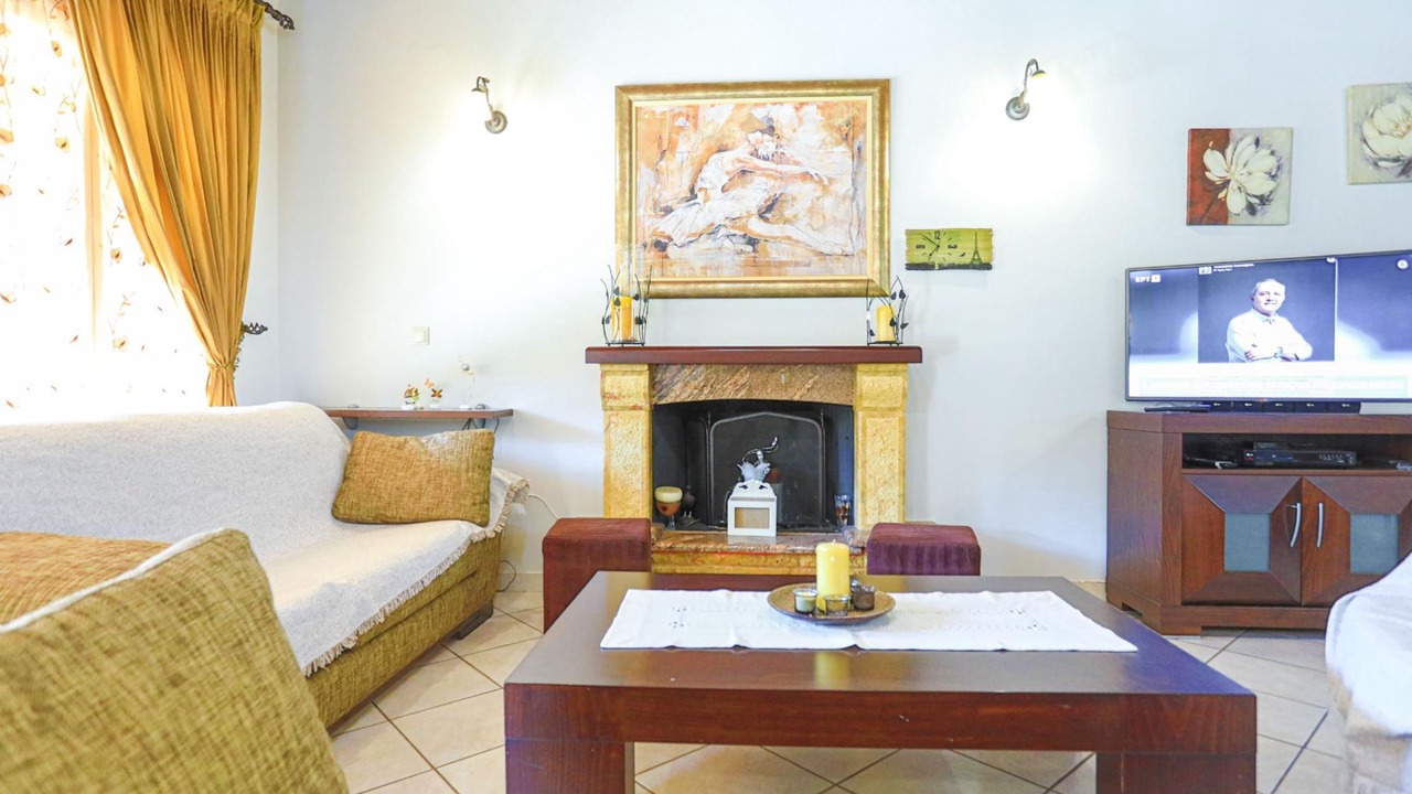 Photo of Livingroom in Petaleia