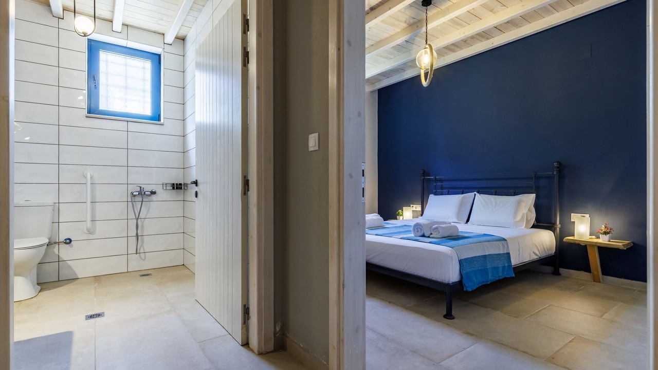 Photo of Bathroom in Glossa