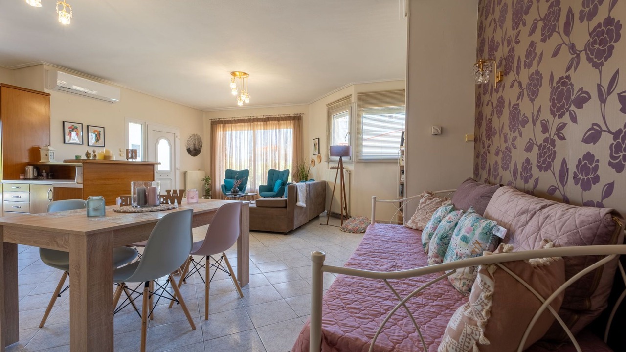 Photo of Livingroom in Nees Pagases