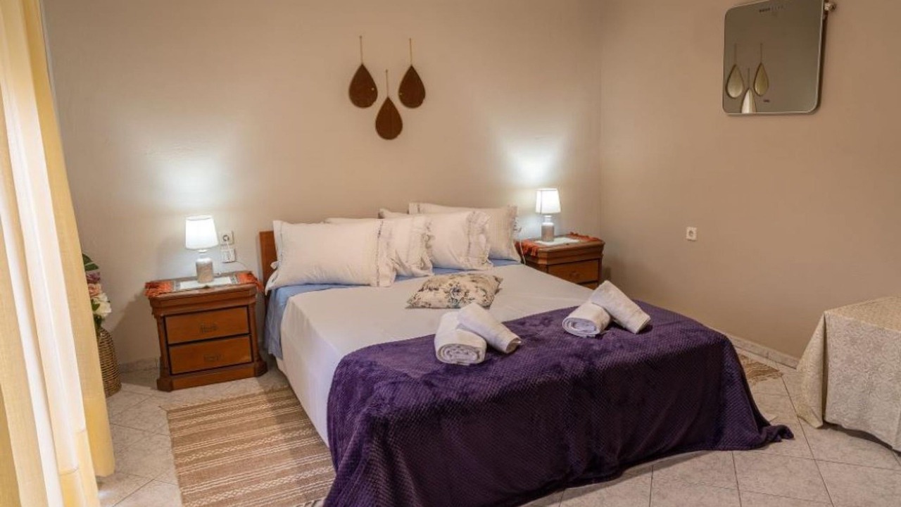 Photo of Bedroom in Nees Pagases