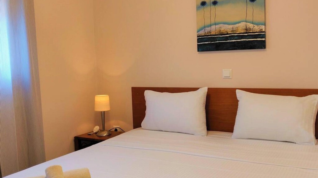 Photo of Bedroom in Dhrakata