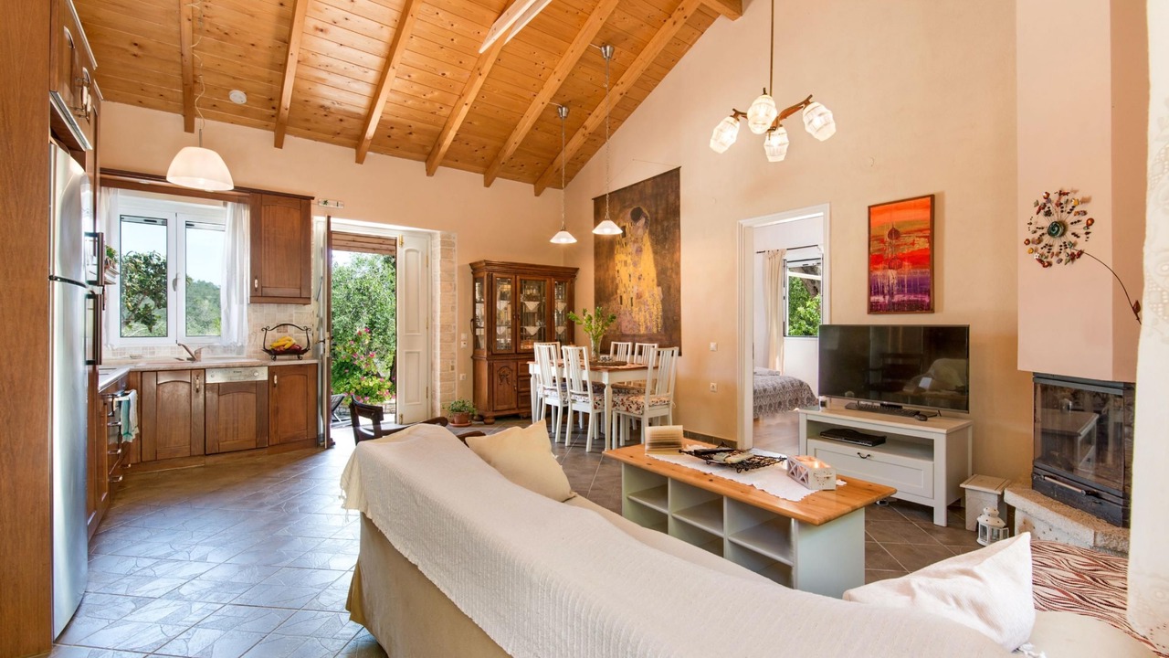 Photo of Livingroom in Mpogdanatika