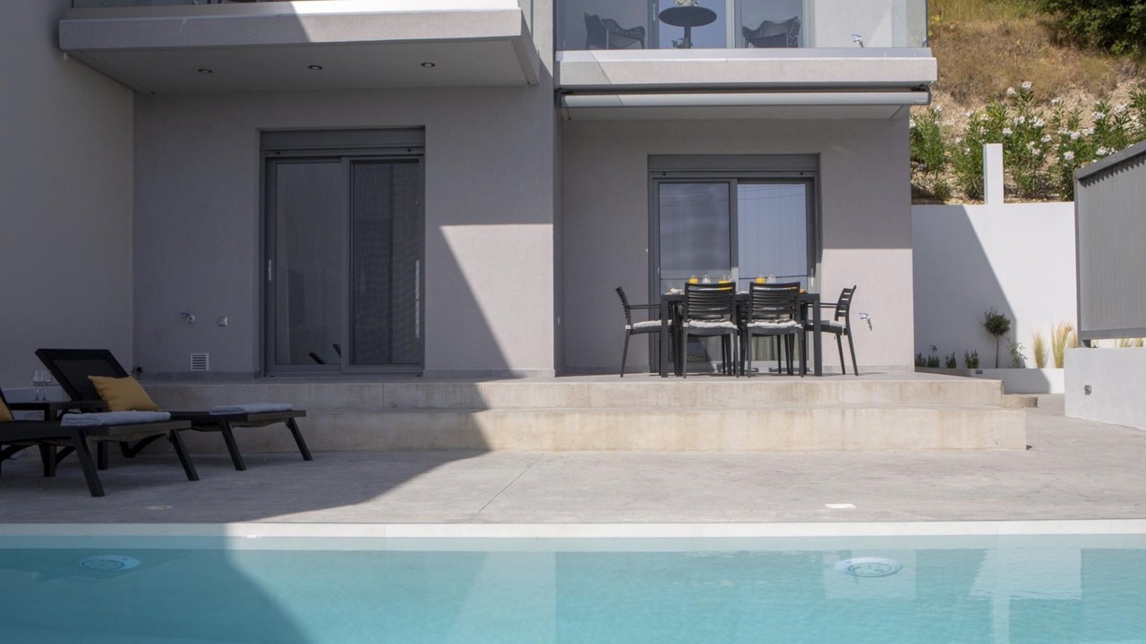Photo of Outdoor in Apolpaina