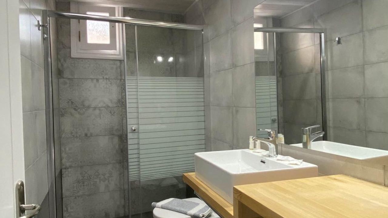 Photo of Bathroom in Frinion