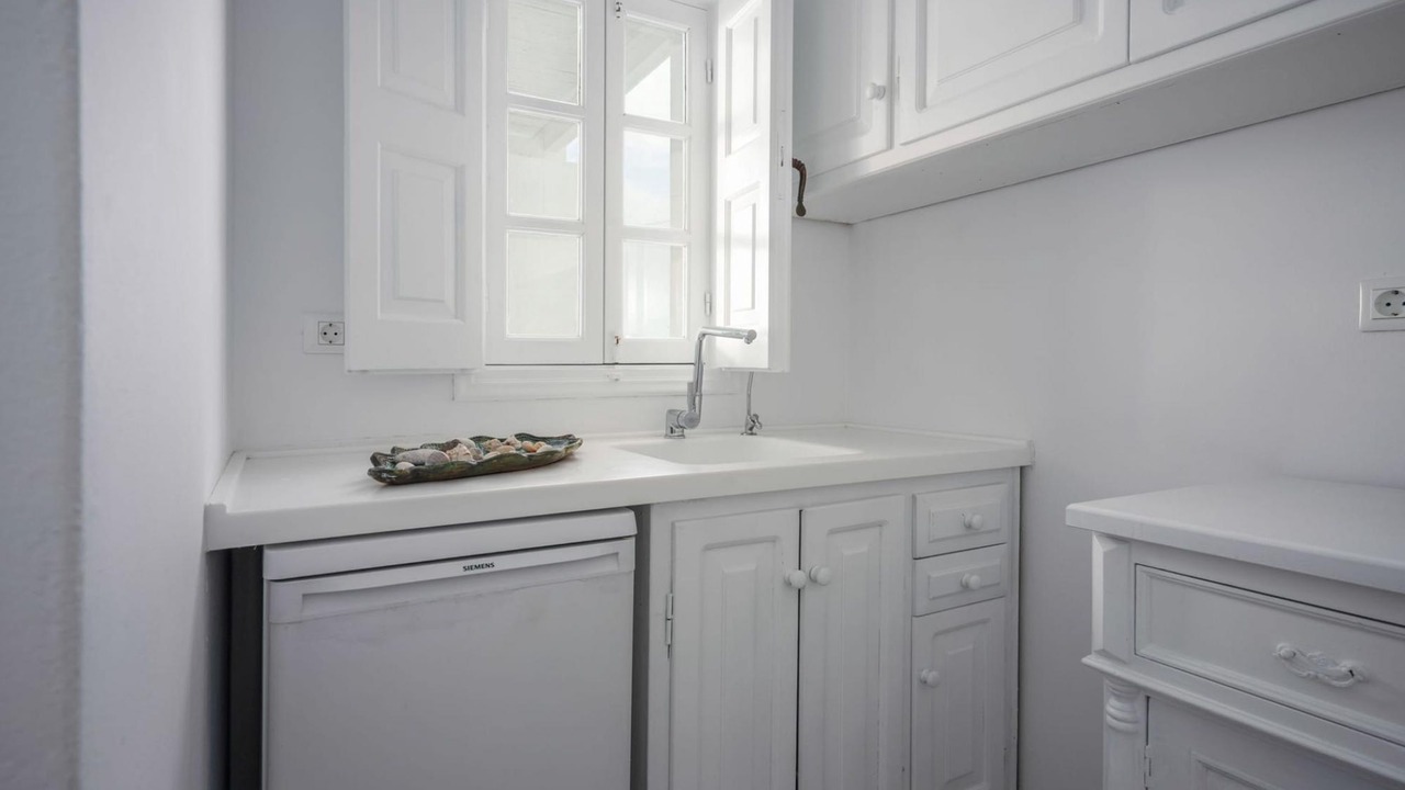 Photo of Bathroom in Amoudi Bay