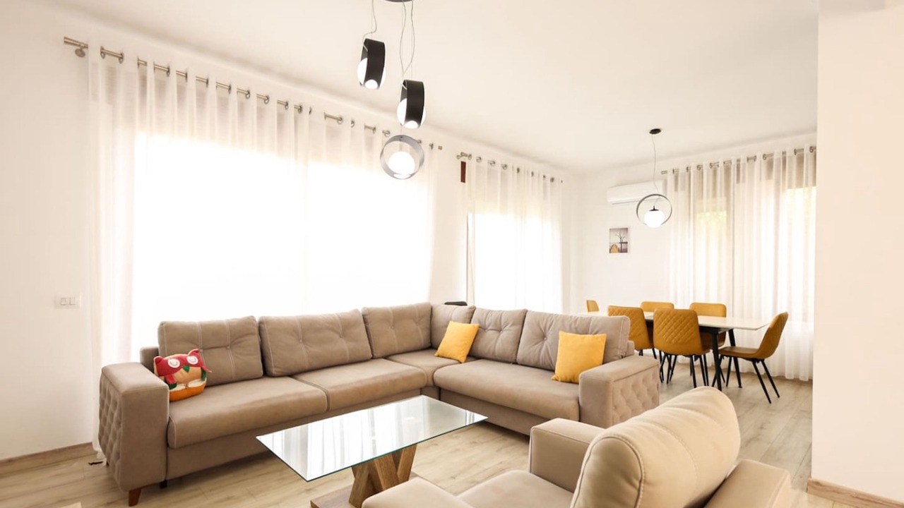 Photo of Livingroom in Ishem