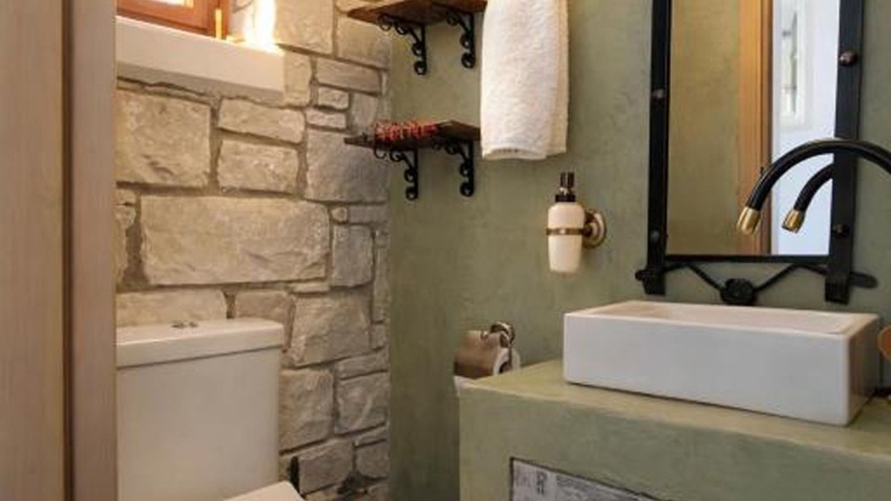Photo of Bathroom in Pella Region