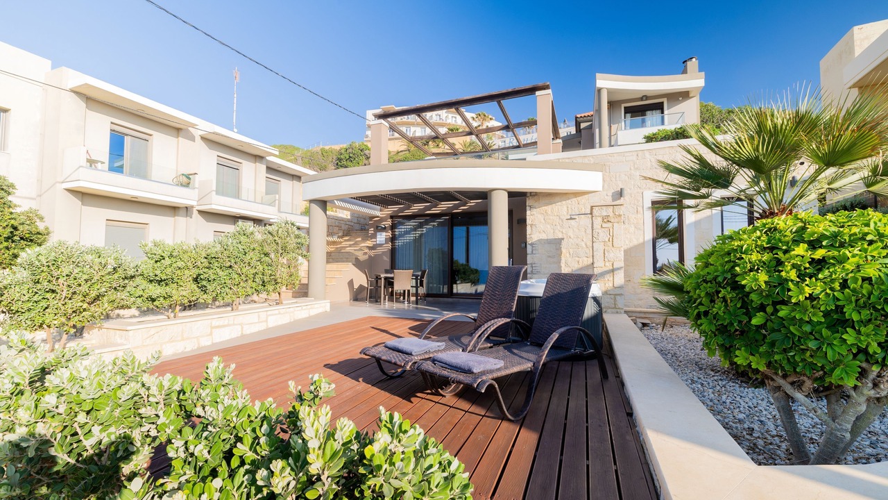 Photo of Patio Balcony in Kato Stalos
