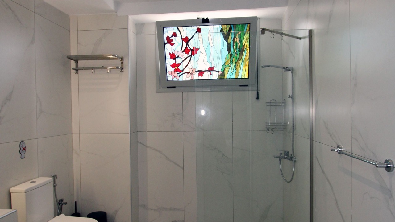 Photo of Bathroom in Ipsos