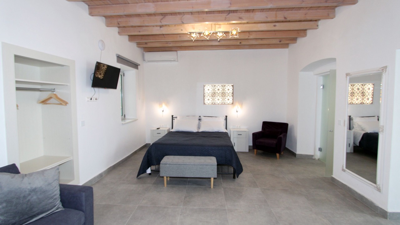 Photo of Bedroom in Ipsos
