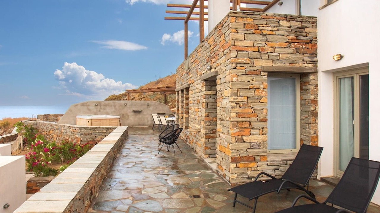 Photo of Patio Balcony in Kea