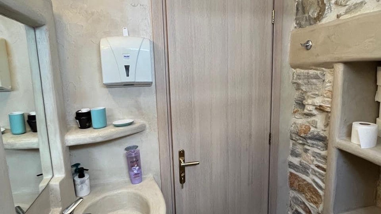 Photo of Bathroom in Filoti