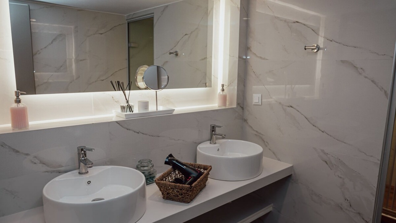 Photo of Bathroom in Violi Charaki