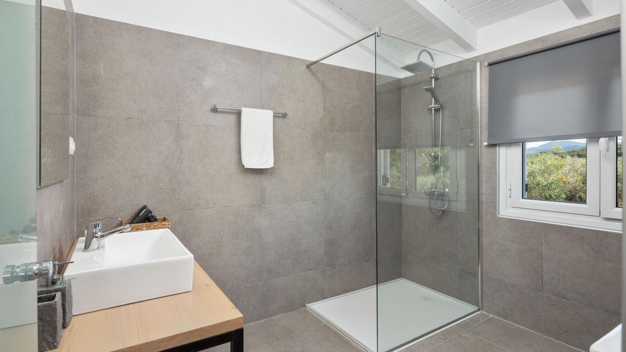 Photo of Bathroom in Chalikounas