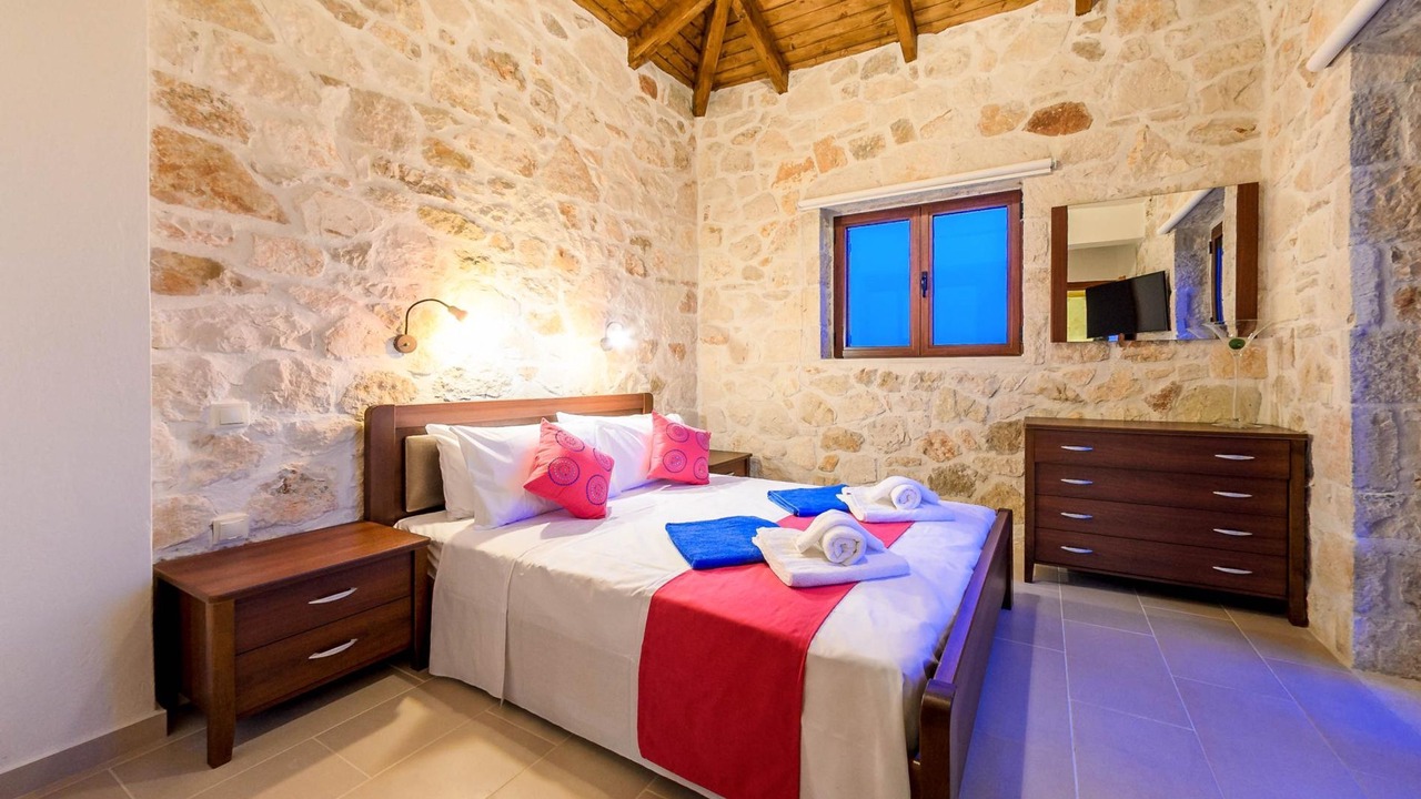 Photo of Bedroom in Elation