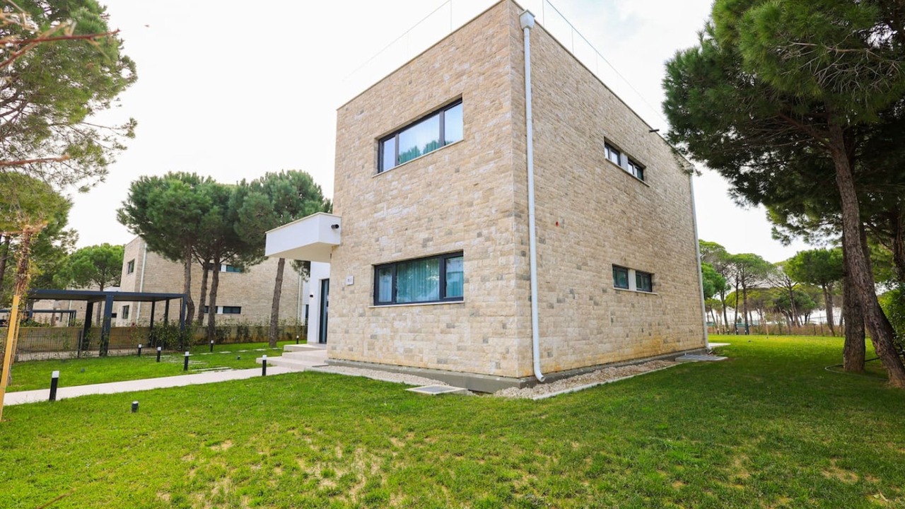 Photo of Outdoor in Ishem