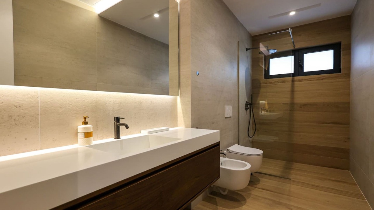 Photo of Bathroom in Ishem