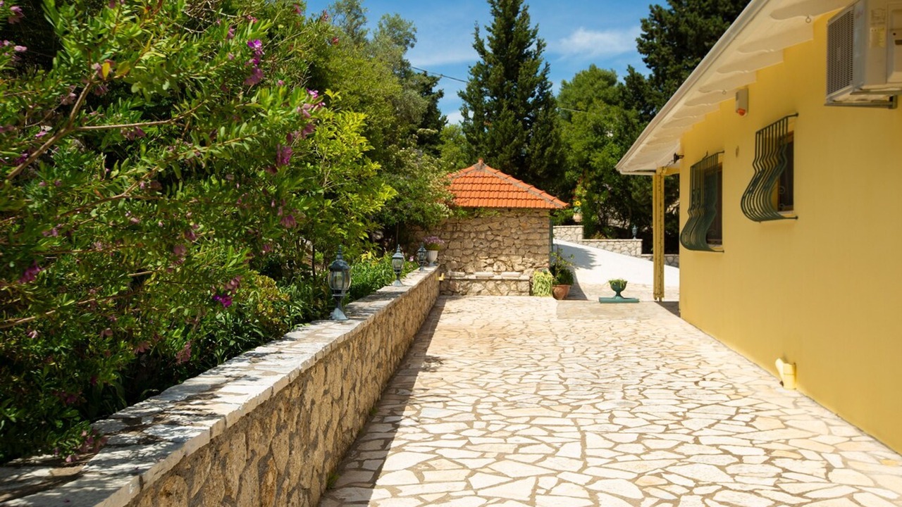 Photo of Outdoor in Katouna