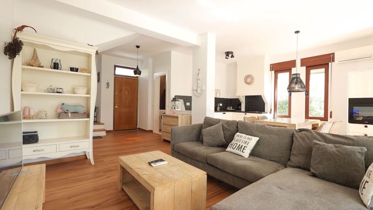 Photo of Livingroom in Ishem