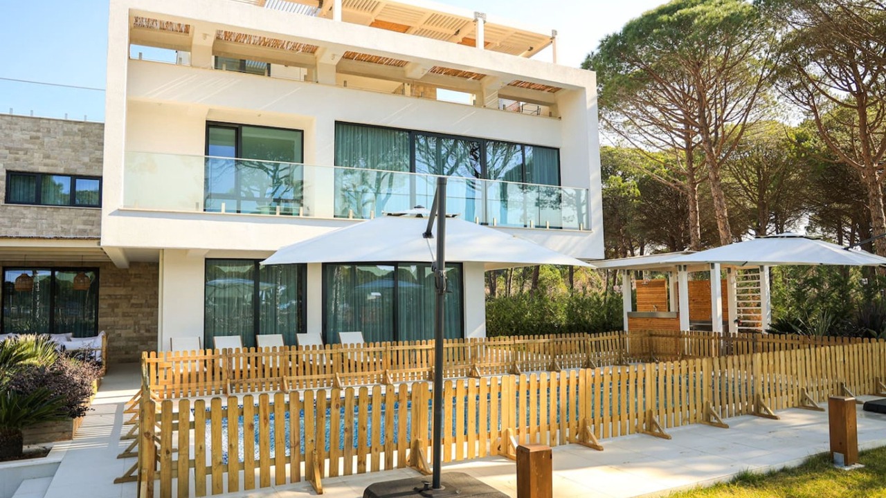 Photo of Outdoor in Ishem
